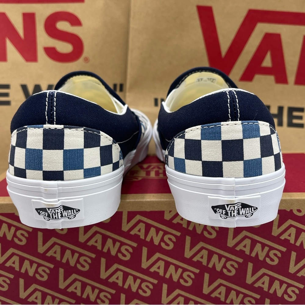 Vans WMNS Blue Checkerboard Classic Slip-On
Tri-Tone Check Navy
VN000D5PBX9 - Picture 5 of 16